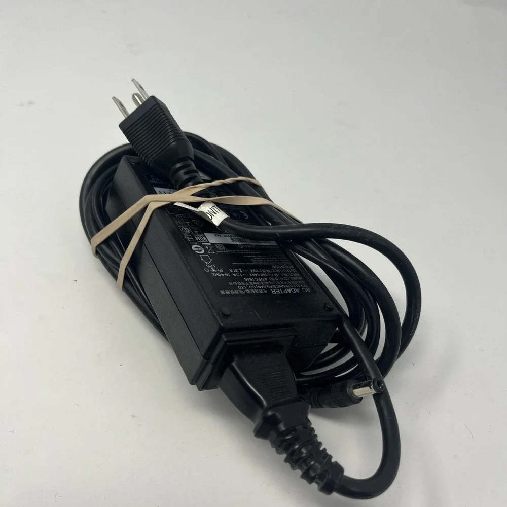 TPV ADPC1945 19V 2.37A 45W AC Adapter‎ Power Supply OEM